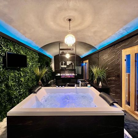 Romantic Wellness Apartment Colosseo Экстерьер фото