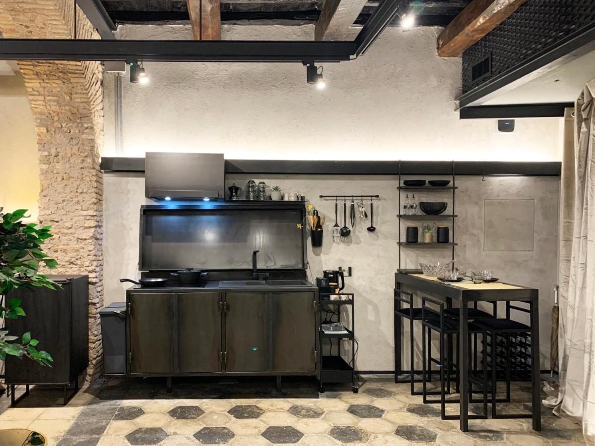 Romantic Wellness Apartment Colosseo Экстерьер фото