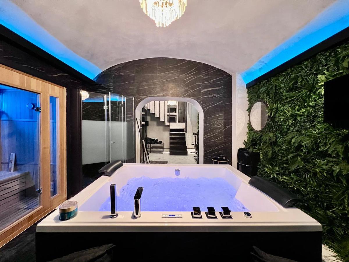 Romantic Wellness Apartment Colosseo Экстерьер фото