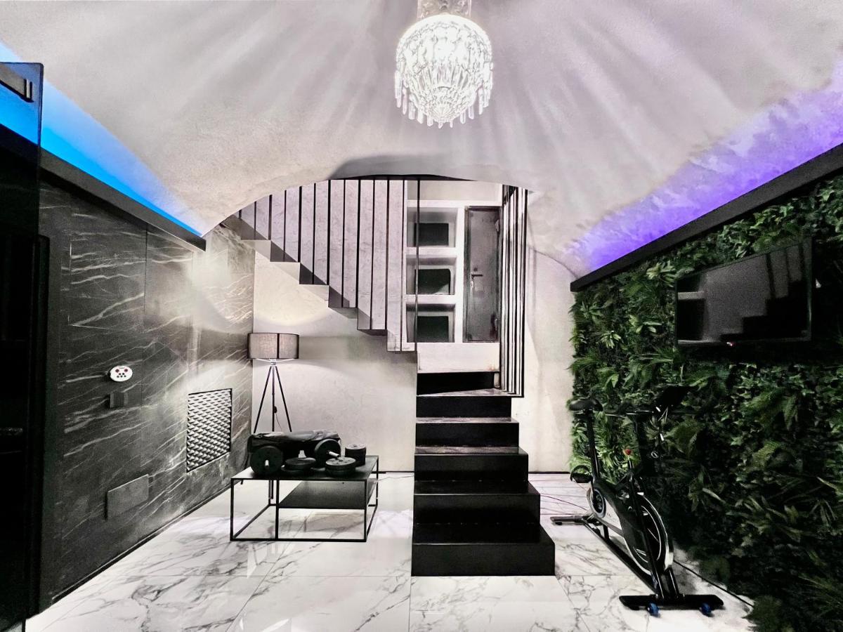 Romantic Wellness Apartment Colosseo Экстерьер фото